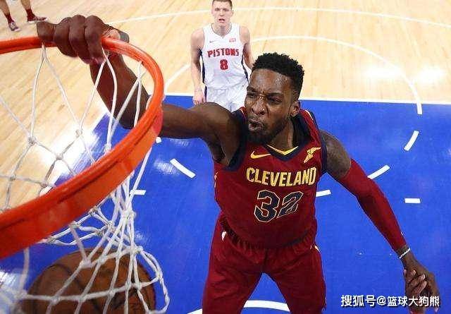 降薪500万？老将愿终老火箭队火箭队，2年底薪不贵，火箭队3位置获提升