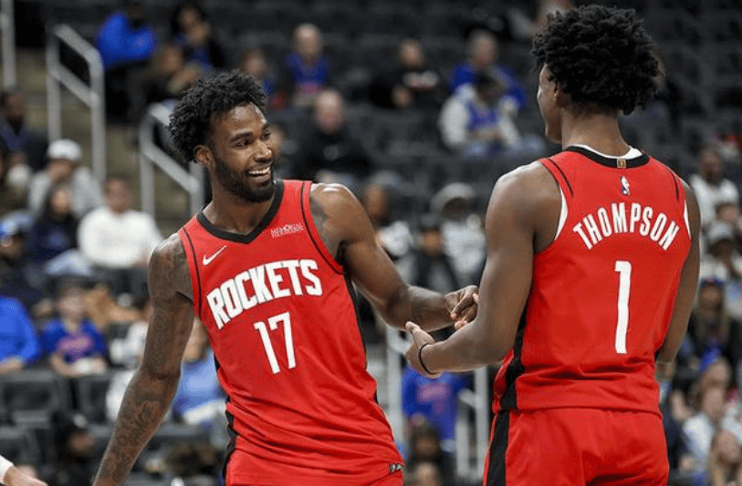 再见伊森!火箭、活塞酝酿2换1交易休斯顿火箭
,1米98前锋空降休斯顿