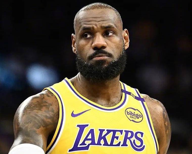 德玛尔德罗赞：中投王者的复兴之旅，圣安东尼奥马刺的得分保障圣安东尼奥马刺
。