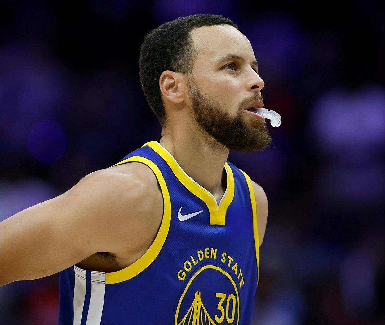 德玛尔德罗赞：中投王者的复兴之旅，圣安东尼奥马刺的得分保障圣安东尼奥马刺
。