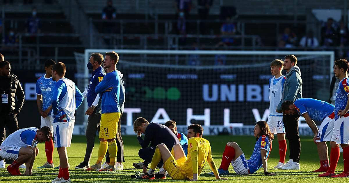 帕德博恩连续失利荷尔斯泰因基尔
，荷尔斯泰因基尔友谊赛客场表现出色