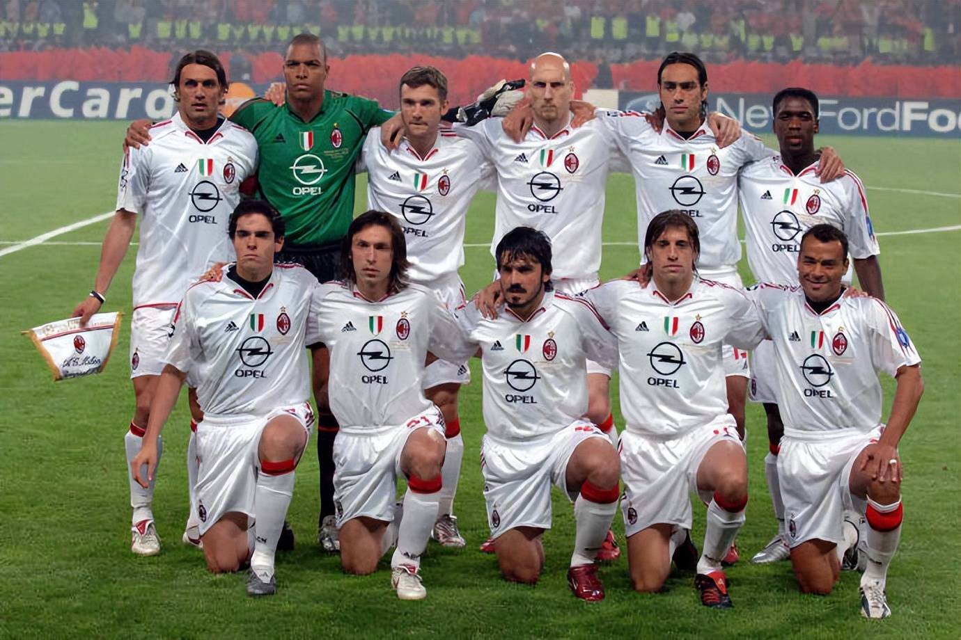 【资料】AC米兰2004-2005赛季欧冠半决赛胜埃因霍温AC米兰
，决赛负利物浦【AC米兰资料】【足球资料】