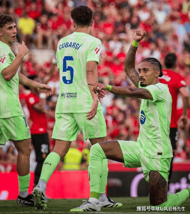 西甲战火重燃马洛卡
，巴萨3-0大胜马洛卡，马洛卡两人染红吞苦果