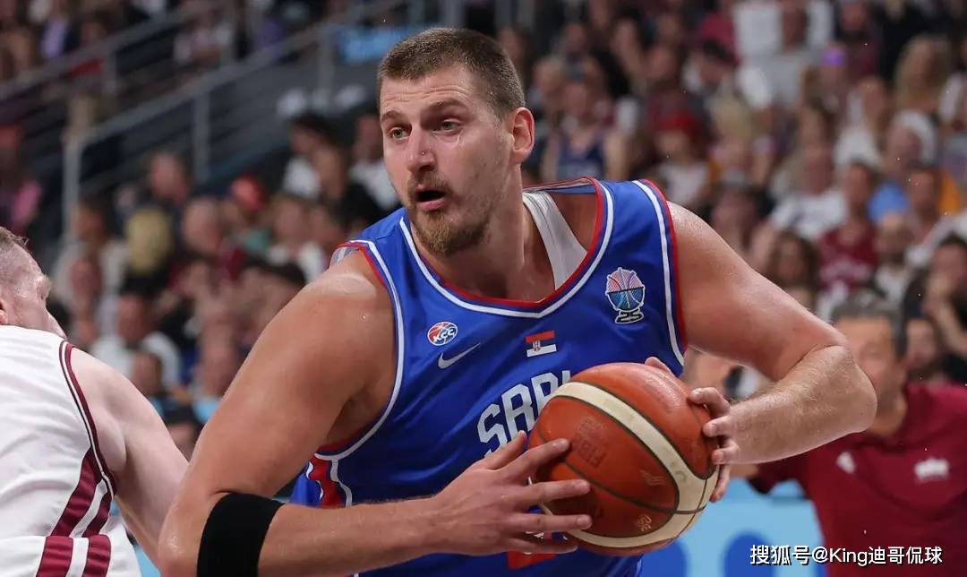 火箭球迷狂喜休斯顿火箭
！申京28+13打爆约基奇！休斯顿新王诞生？