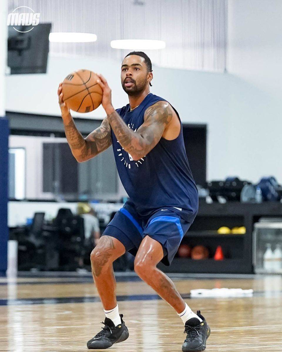 达拉斯新援拉塞尔自曝仍在巅峰达拉斯独行侠
，新赛季扛独行侠后场重任