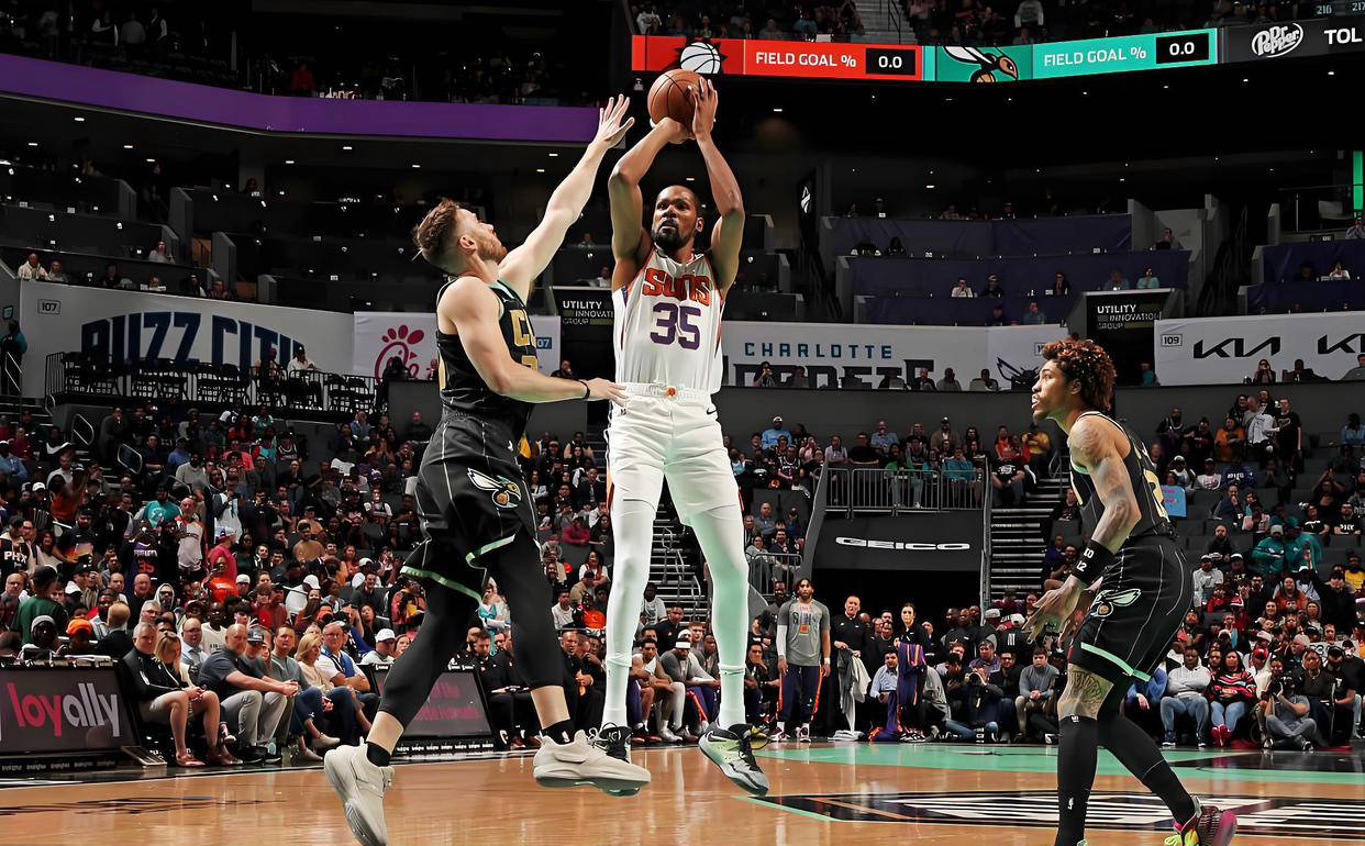 保罗加盟洛杉矶快船洛杉矶快船
，福克斯成为最大受益者