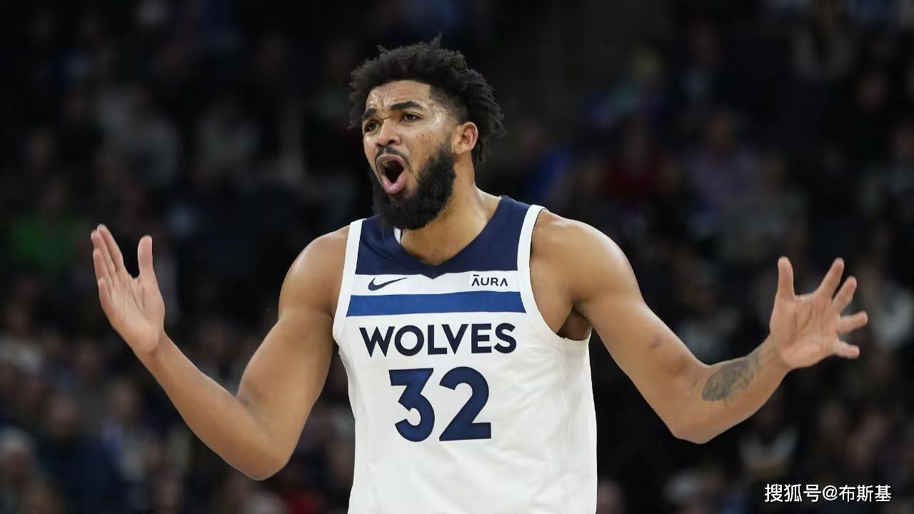 32号之前森林狼中锋明尼苏达森林狼
,唐斯把明尼苏达当成了家,卡尔的狼队前半生