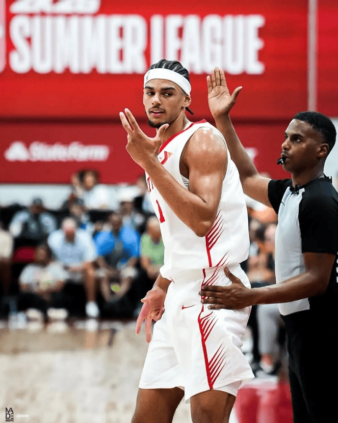 这个夏天亚特兰大老鹰
，亚特兰大老鹰被低估了