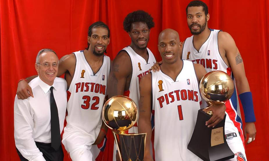 坎宁安时代底特律活塞
，底特律活塞的浪漫传承