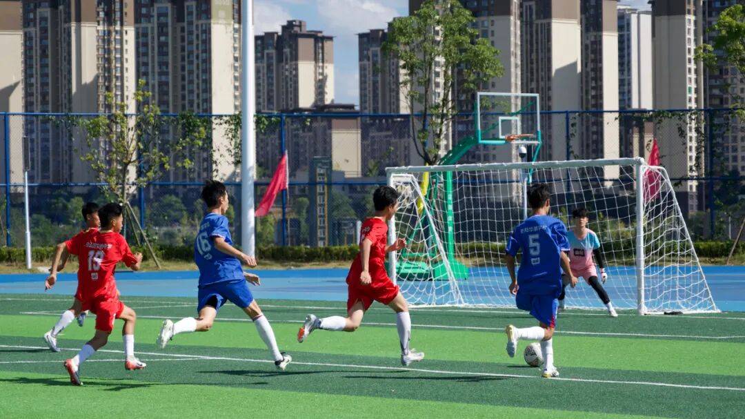贵阳贵安2025年“市长杯”校园足球联赛小组赛迎收官之战