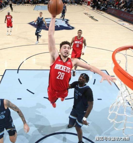 合砍62+20+10！火箭队核心易主？杜兰特化身二当家火箭队
，乌度卡或有此意