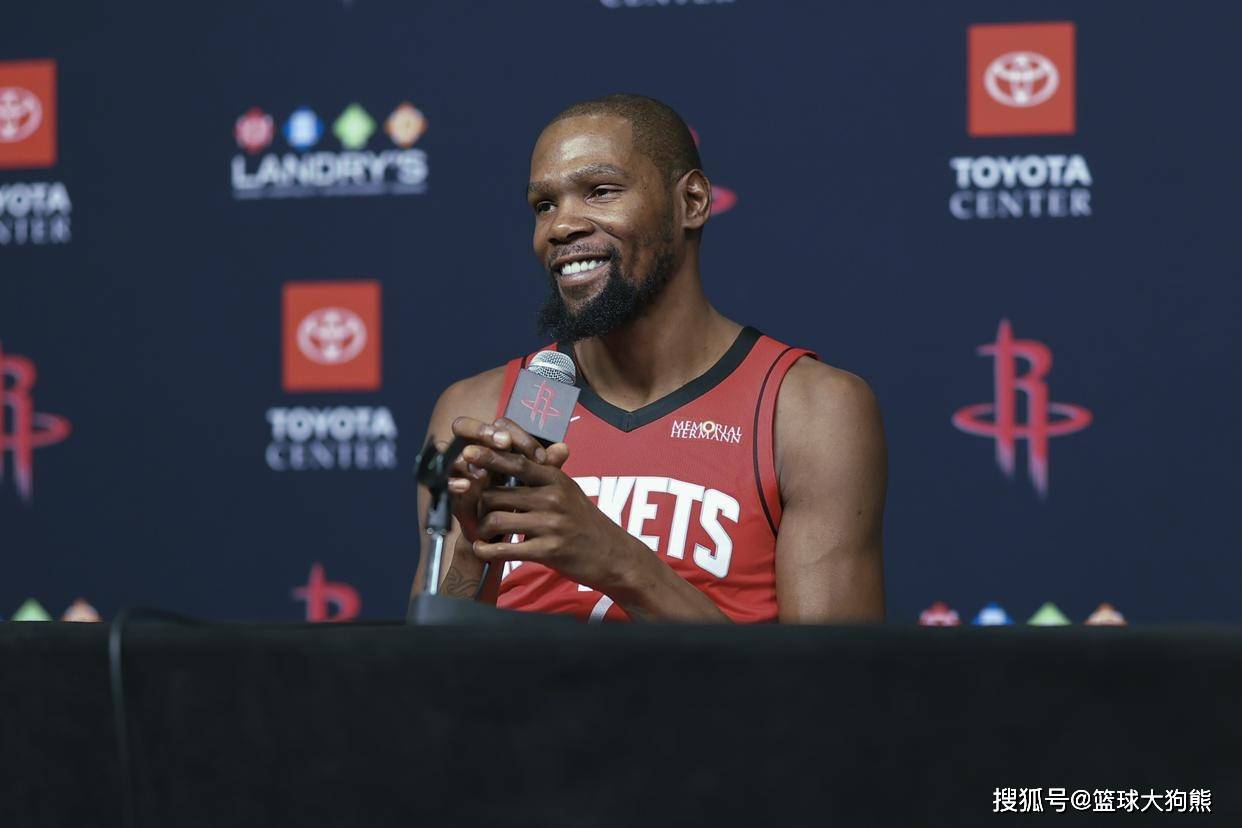 合砍62+20+10！火箭队核心易主？杜兰特化身二当家火箭队
，乌度卡或有此意